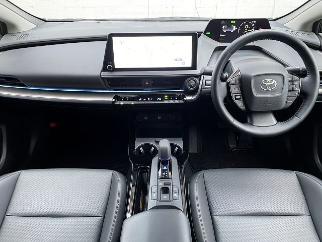 TOYOTA PRIUS PHV 2024 Image 31