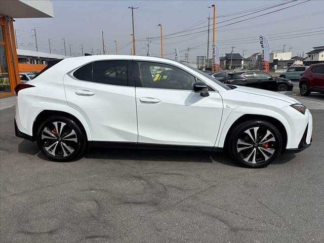 TOYOTA LEXUS UX250H 2023 Image 31