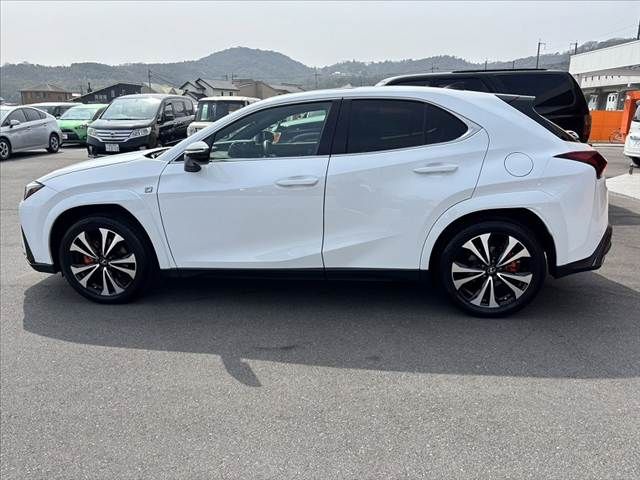 TOYOTA LEXUS UX250H 2023 Image 31