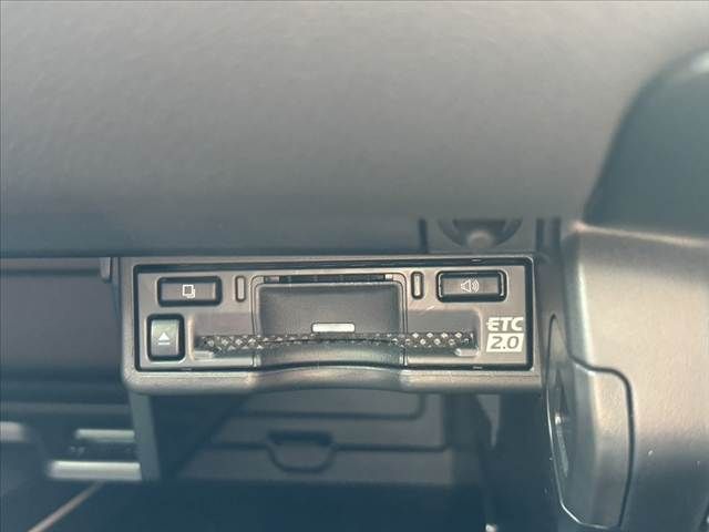 TOYOTA LEXUS UX250H 2023 Image 31