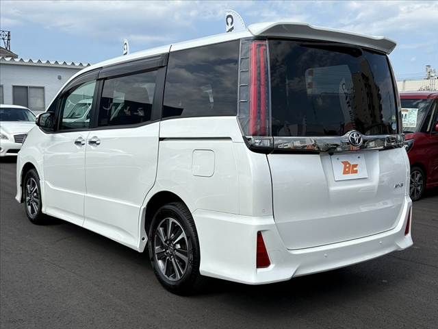 TOYOTA NOAH 2020 Image 31
