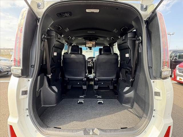 TOYOTA NOAH 2020 Image 31