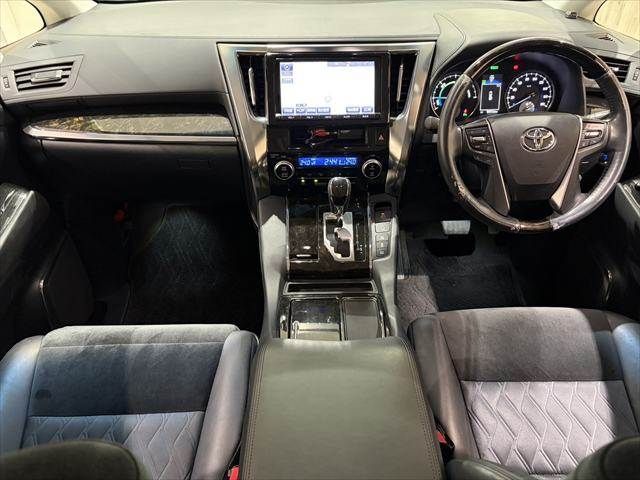 TOYOTA ALPHARD HYBRID 4WD 2015 Image 31