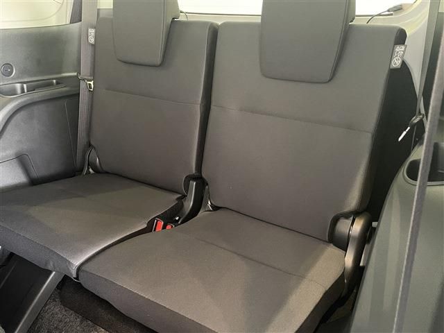 TOYOTA SIENTA HYBRID 2026 Image 31