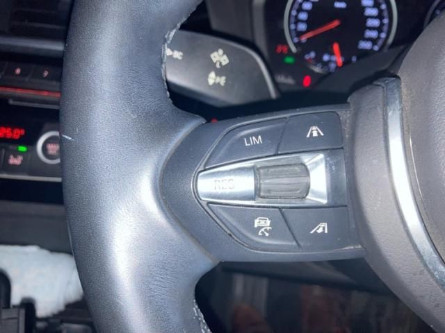 BMW 1SERIES 2017 Image 31