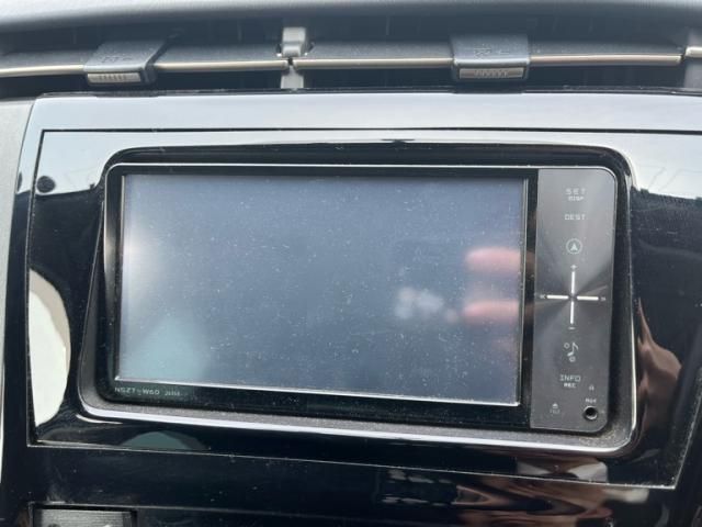 TOYOTA PRIUS 2011 Image 31