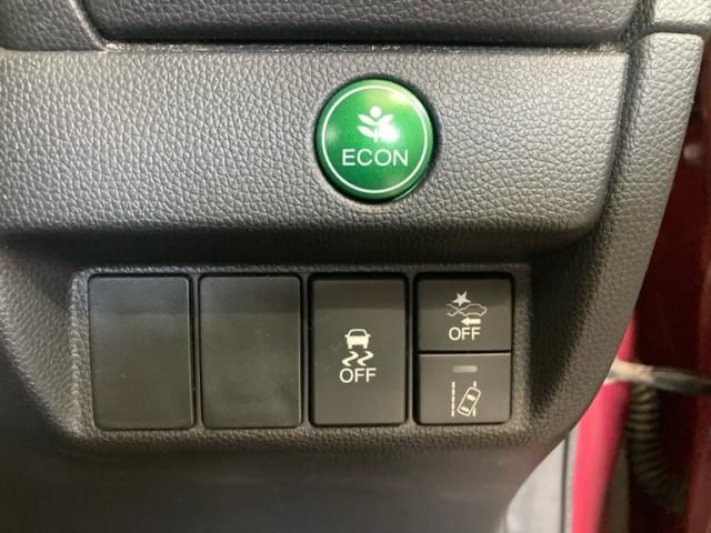 HONDA FIT 2017 Image 31