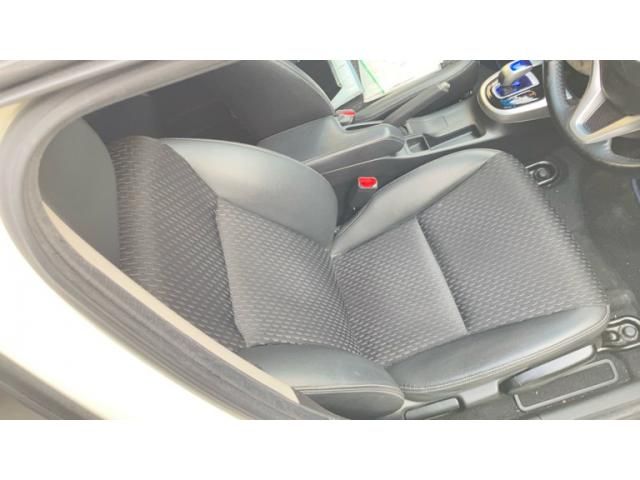 HONDA FIT HYBRID 2015 Image 31