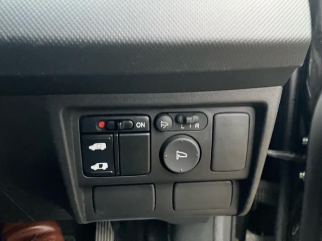HONDA FREED SPIKE 2011 Image 31