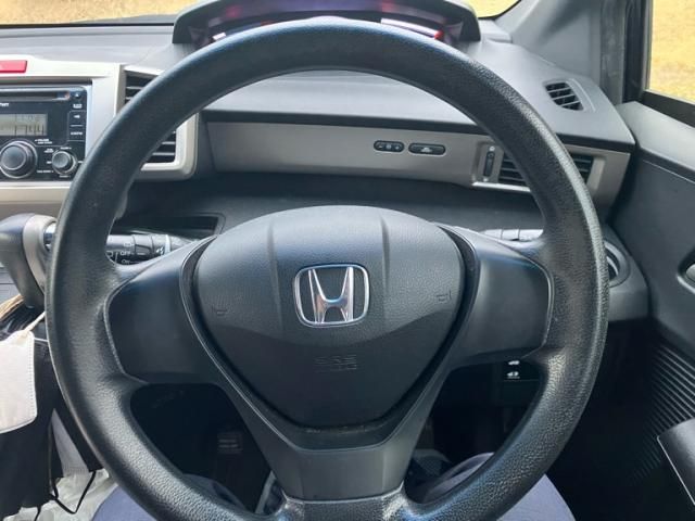 HONDA FREED SPIKE 2011 Image 31