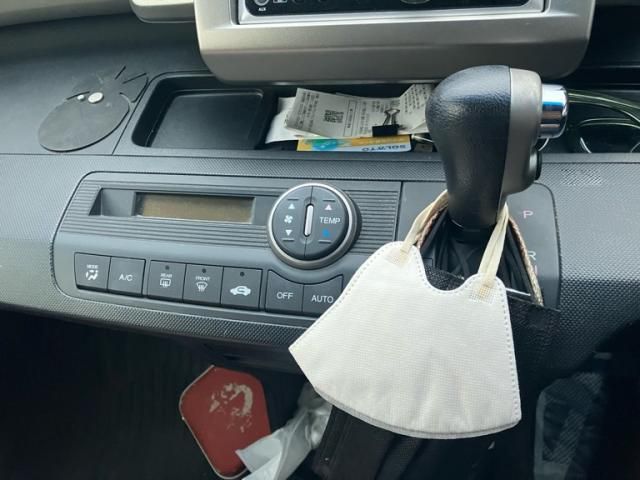 HONDA FREED SPIKE 2011 Image 31