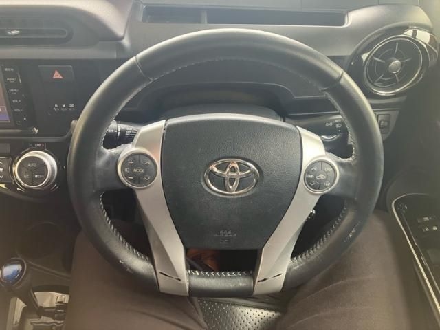 TOYOTA AQUA 2015 Image 31