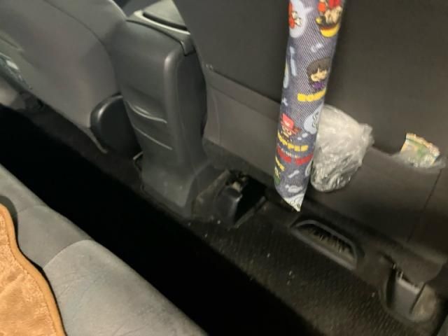 TOYOTA PRIUS ALPHA 2013 Image 31