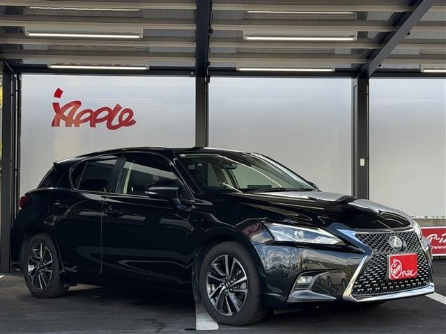 TOYOTA LEXUS CT200H 2018 Image 31