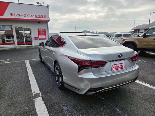 TOYOTA LEXUS LS500H 2021 Image 31