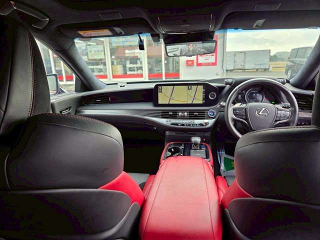 TOYOTA LEXUS LS500H 2021 Image 31