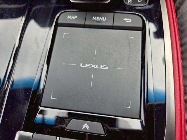 TOYOTA LEXUS LS500H 2021 Image 31