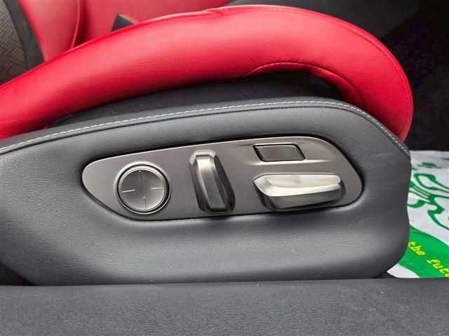 TOYOTA LEXUS LS500H 2021 Image 31