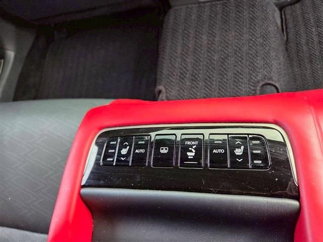 TOYOTA LEXUS LS500H 2021 Image 31