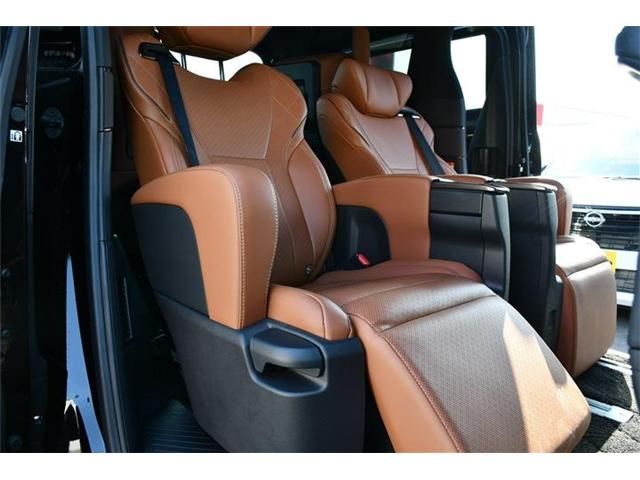 TOYOTA VELLFIRE  HYBRID 2024 Image 31