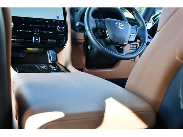 TOYOTA VELLFIRE  HYBRID 2024 Image 31