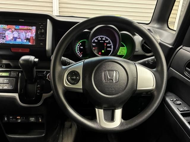HONDA N BOX 2017 Image 31