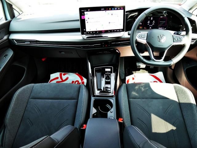 VOLKSWAGEN GOLF VARI 2025 Image 31