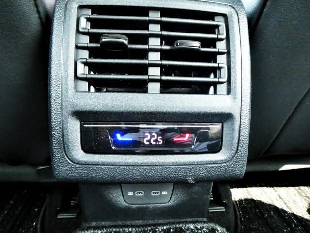 VOLKSWAGEN GOLF VARI 2025 Image 31