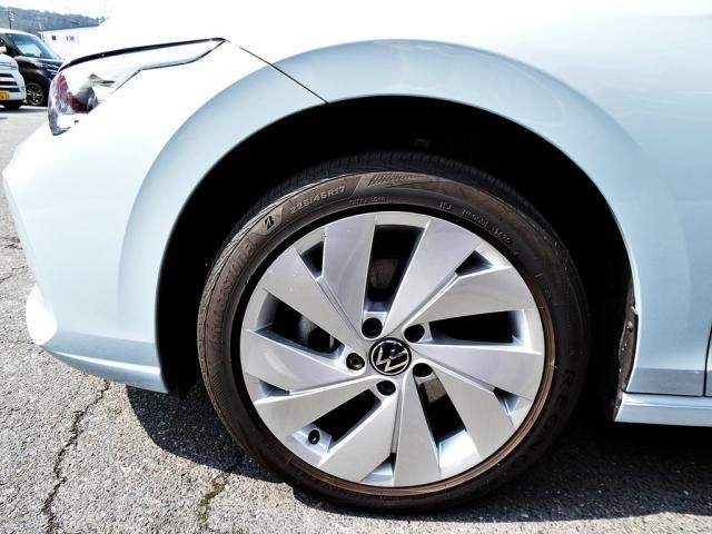 VOLKSWAGEN GOLF VARI 2025 Image 31