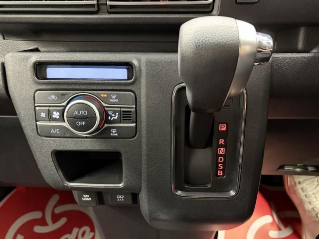 DAIHATSU ATRAI VAN 4WD 2023 Image 31