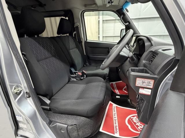 DAIHATSU ATRAI VAN 4WD 2023 Image 31