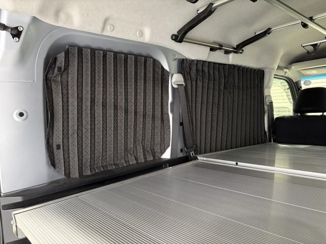 DAIHATSU ATRAI VAN 4WD 2023 Image 31