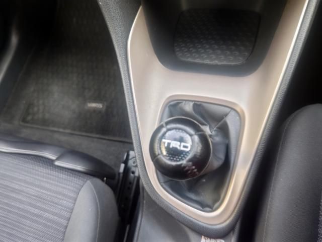 TOYOTA YARIS 2021 Image 31