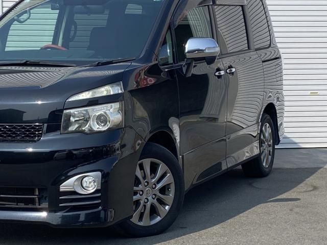 TOYOTA VOXY 2011 Image 31