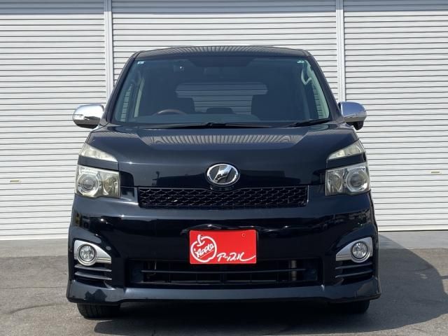 TOYOTA VOXY 2011 Image 31