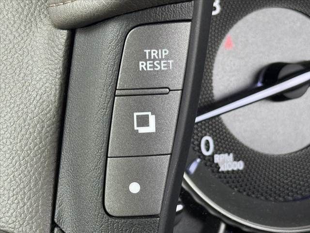 NISSAN FUGA 2013 Image 31