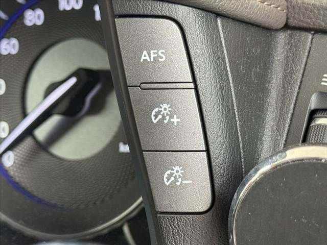 NISSAN FUGA 2013 Image 31