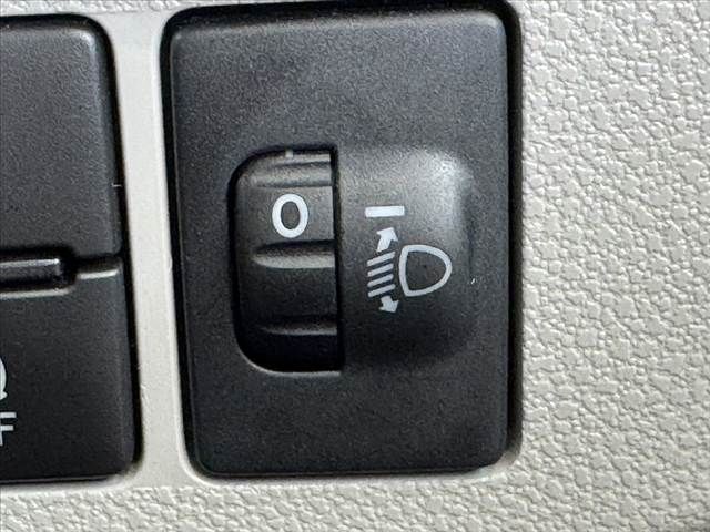 DAIHATSU MIRA E:S 2017 Image 31