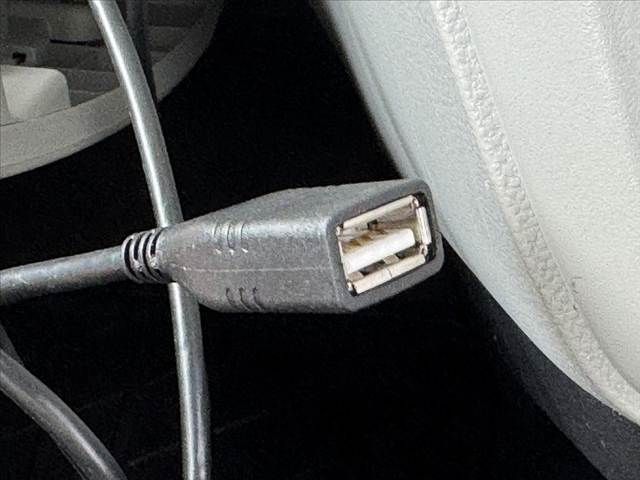 DAIHATSU MIRA E:S 2017 Image 31