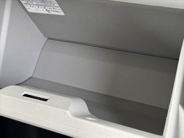 DAIHATSU MIRA E:S 2017 Image 31