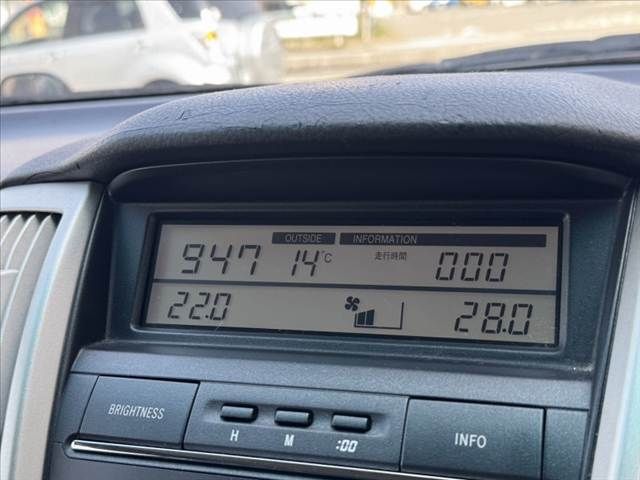 TOYOTA HARRIER 2WD 2007 Image 31