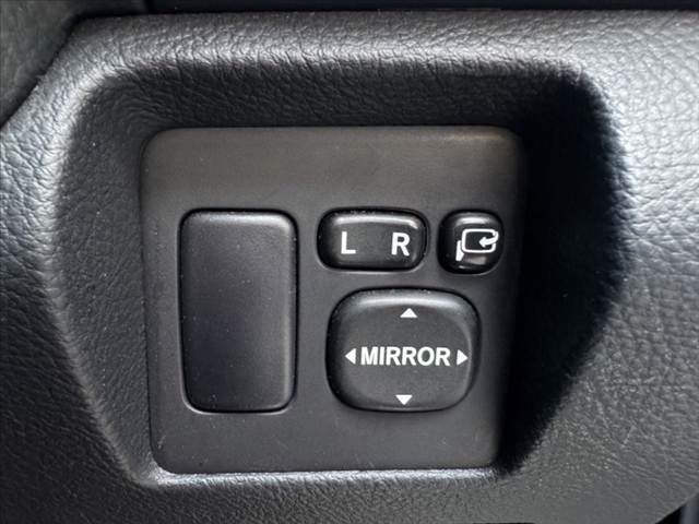 TOYOTA HARRIER 2WD 2012 Image 31