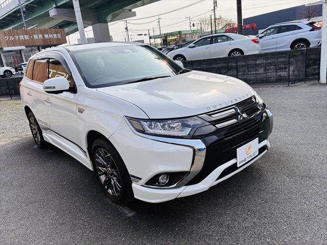MITSUBISHI OUTLANDER PHEV 2017 Image 31