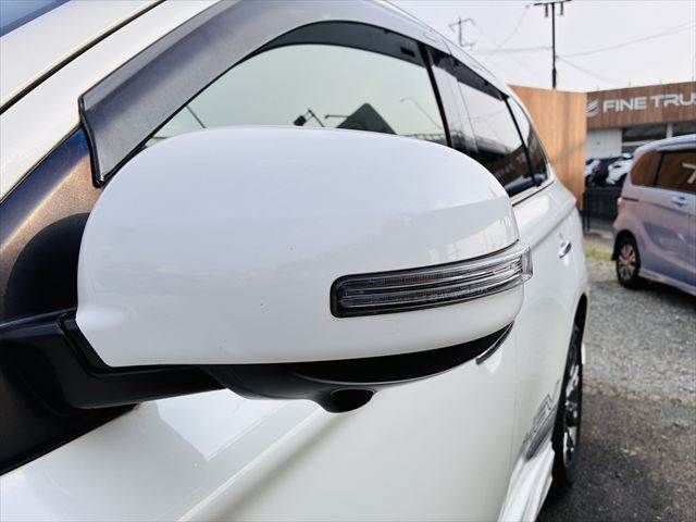 MITSUBISHI OUTLANDER PHEV 2017 Image 31