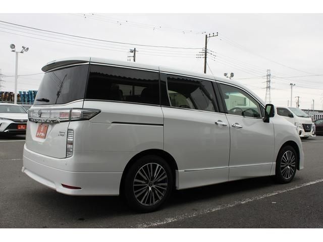 NISSAN ELGRAND 2024 Image 31