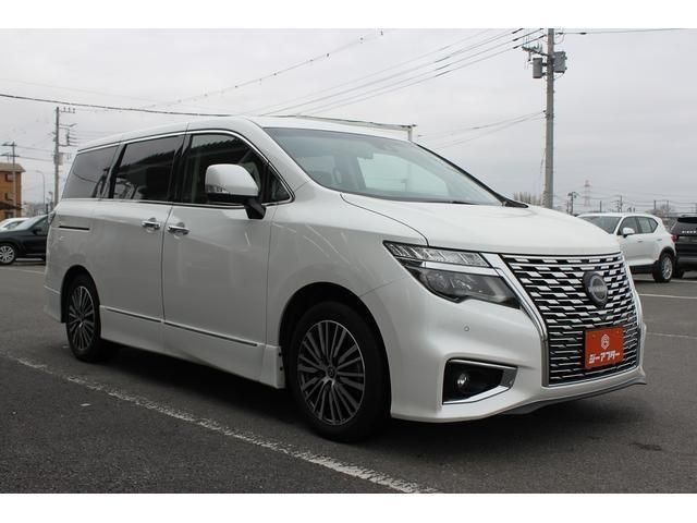NISSAN ELGRAND 2024 Image 31