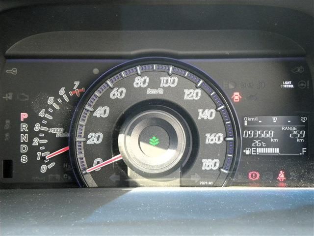 HONDA STEPWAGON SPADA 4WD 2011 Image 31