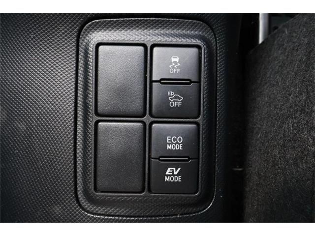 TOYOTA AQUA 2017 Image 31