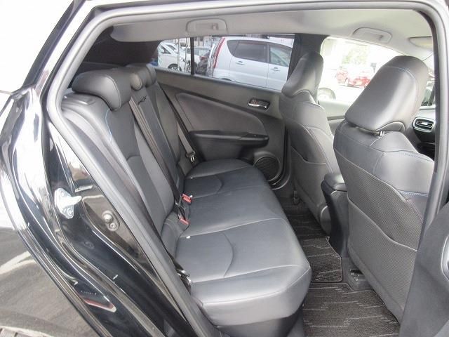 TOYOTA PRIUS 2018 Image 31