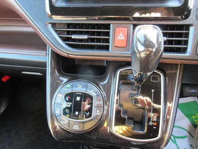 TOYOTA ESQUIRE 2020 Image 31